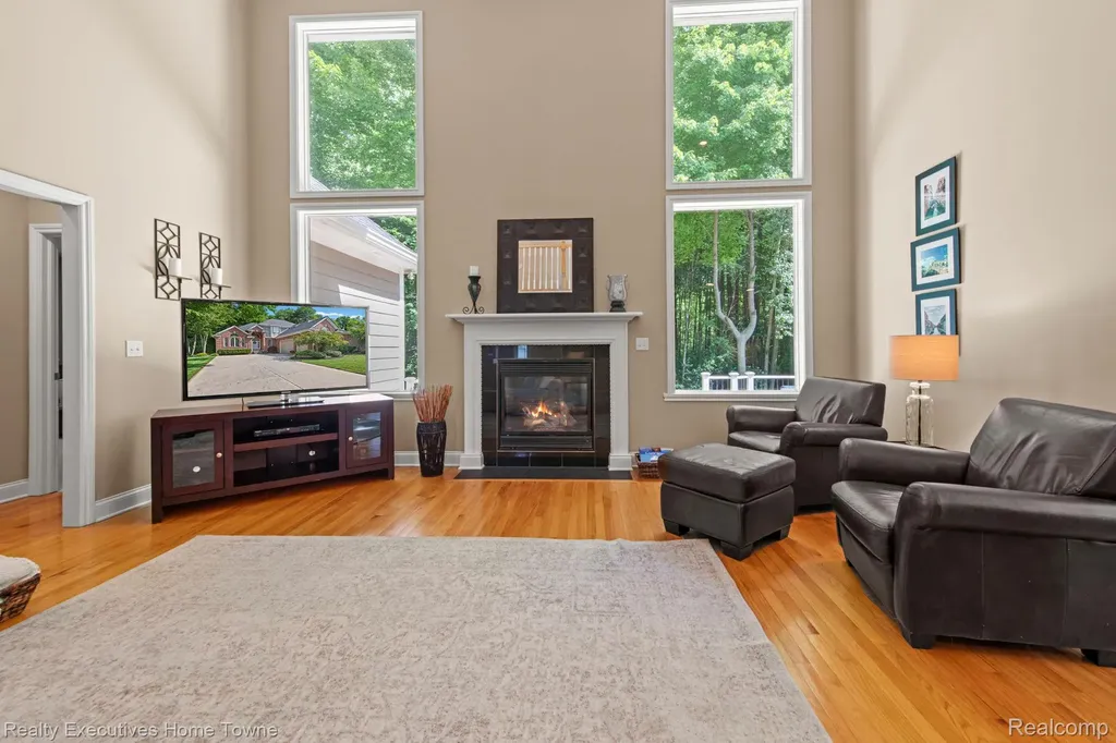 3830 Arlington Avenue Fort Gratiot Charter Township MI 48059