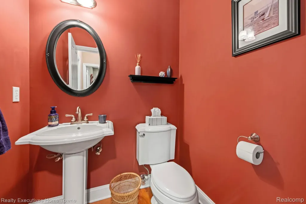 3830 Arlington Avenue Fort Gratiot Charter Township MI 48059