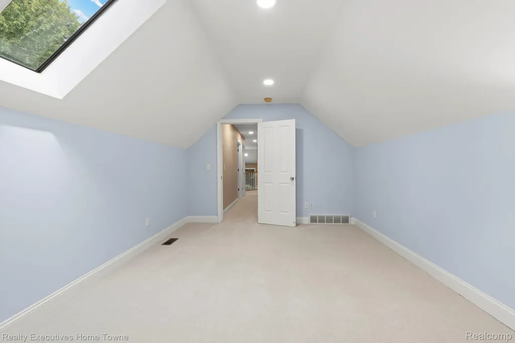 3830 Arlington Avenue Fort Gratiot Charter Township MI 48059