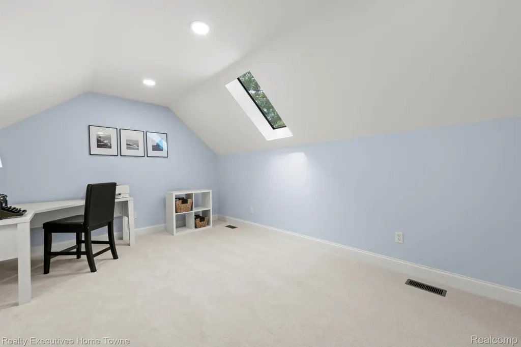 3830 Arlington Avenue Fort Gratiot Charter Township MI 48059