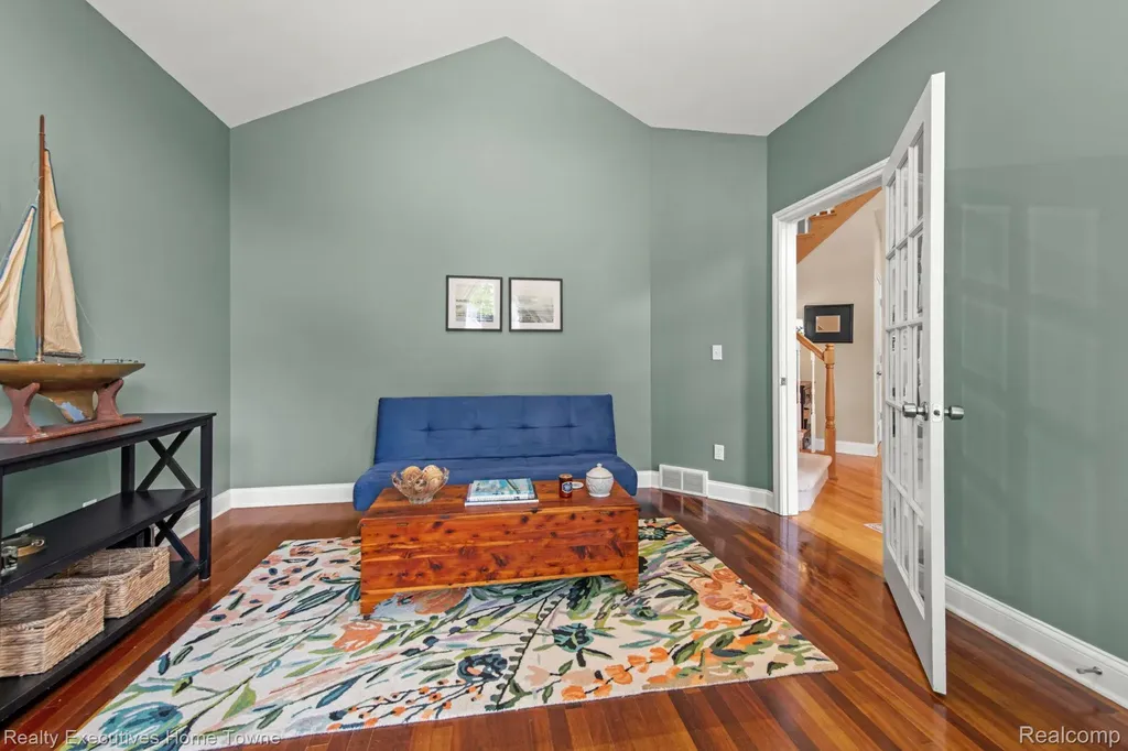 3830 Arlington Avenue Fort Gratiot Charter Township MI 48059