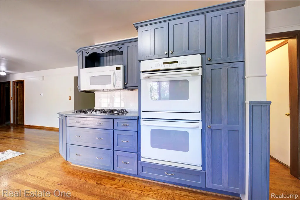 3125 W Commerce Road Milford Charter Township MI 48380