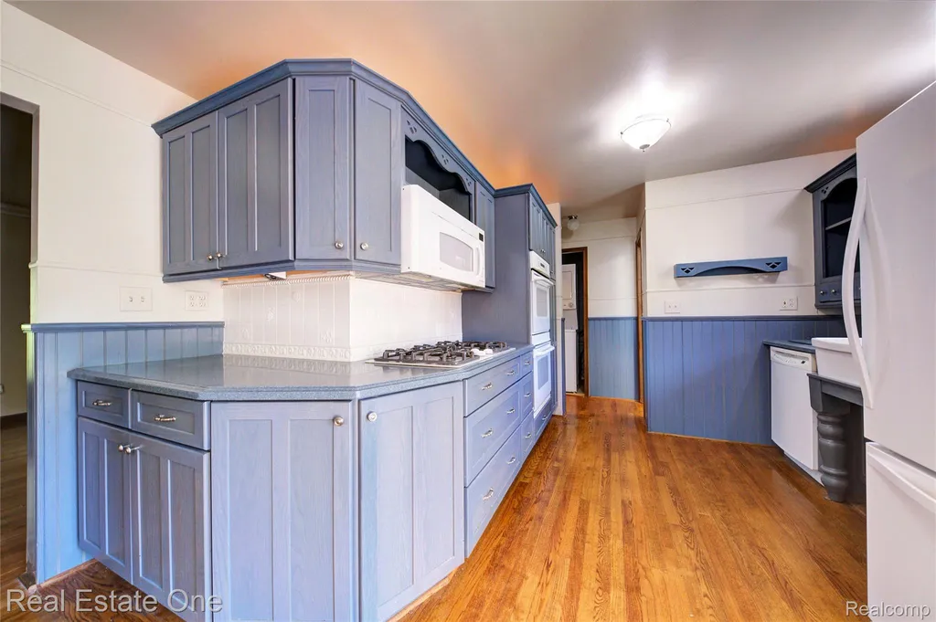3125 W Commerce Road Milford Charter Township MI 48380