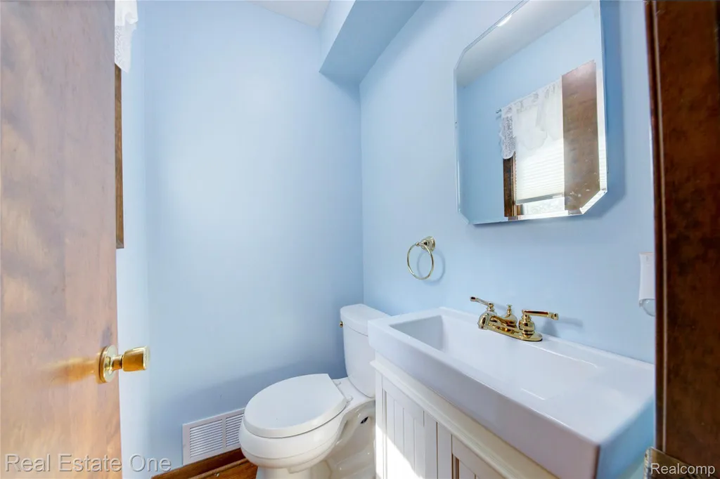 3125 W Commerce Road Milford Charter Township MI 48380