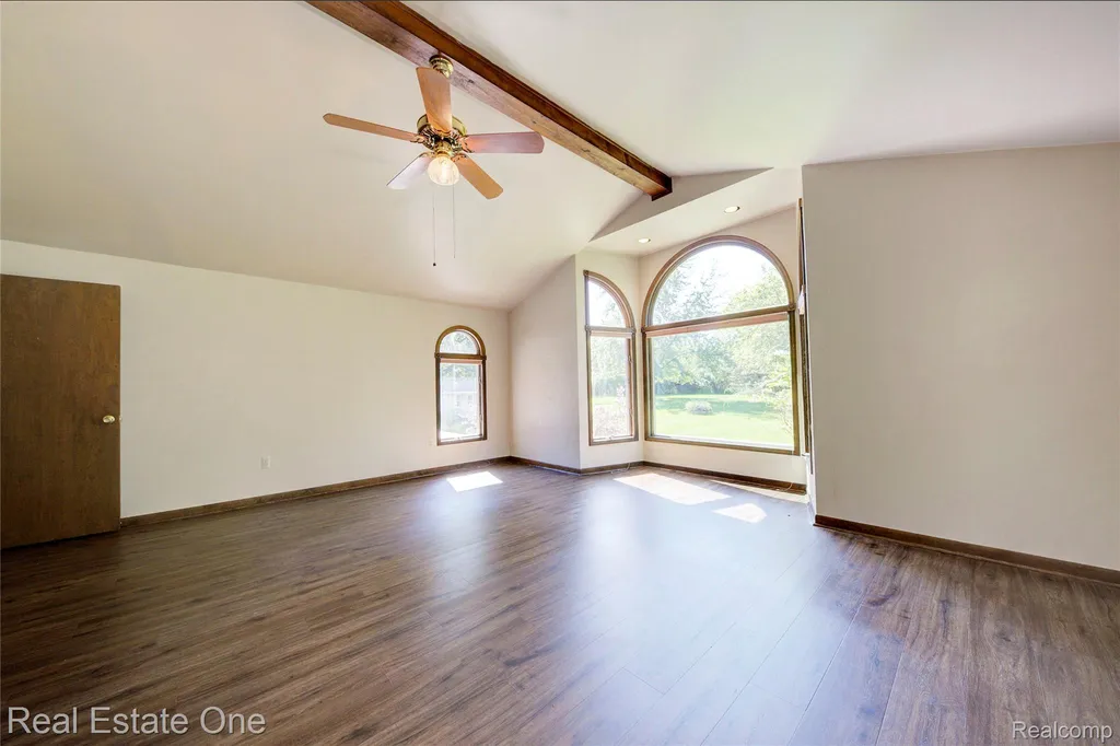 3125 W Commerce Road Milford Charter Township MI 48380