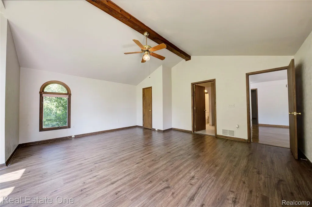 3125 W Commerce Road Milford Charter Township MI 48380