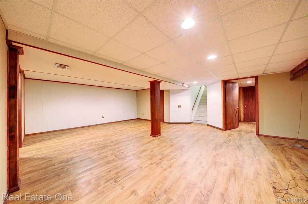 3125 W Commerce Road Milford Charter Township MI 48380