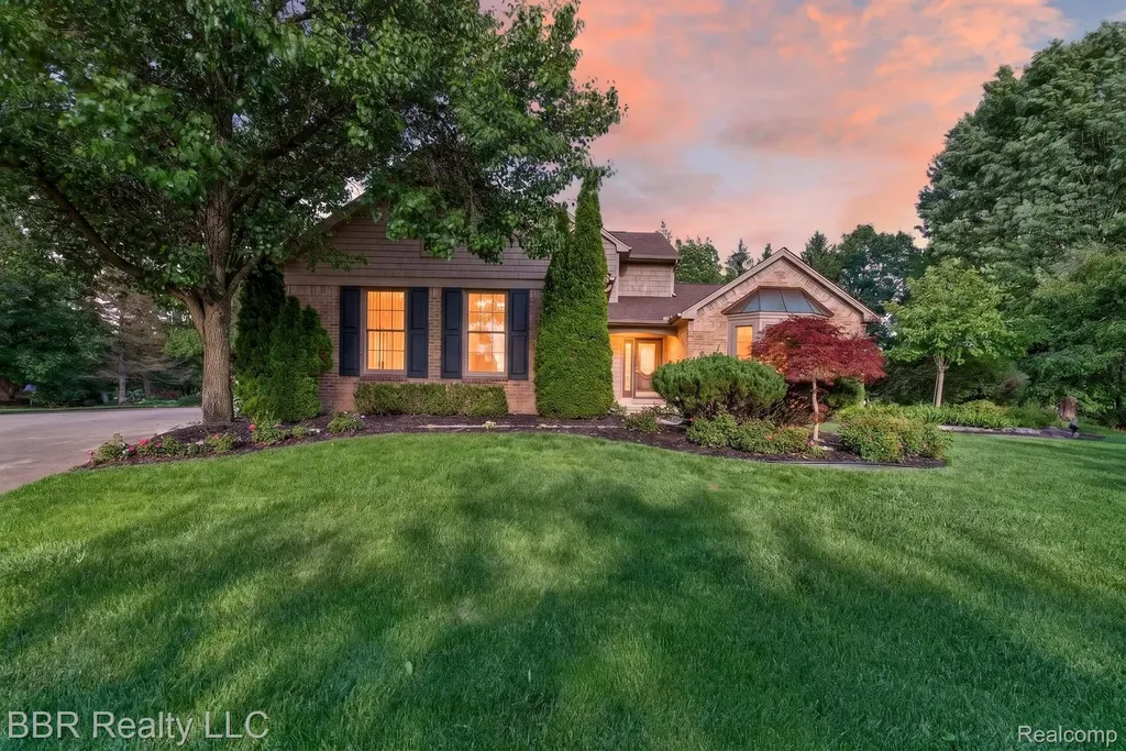 45411 Halston Court Novi City MI 48374