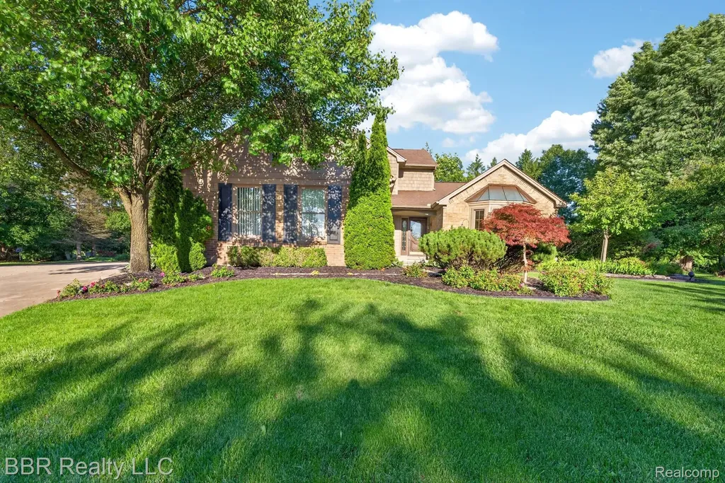 45411 Halston Court Novi City MI 48374