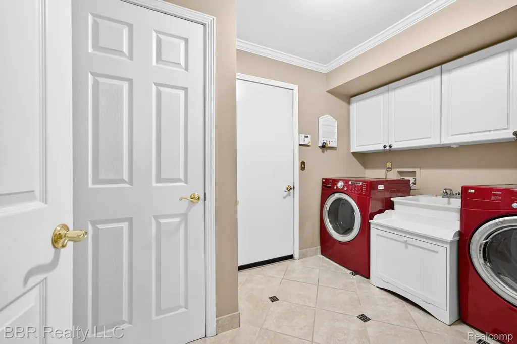 45411 Halston Court Novi City MI 48374
