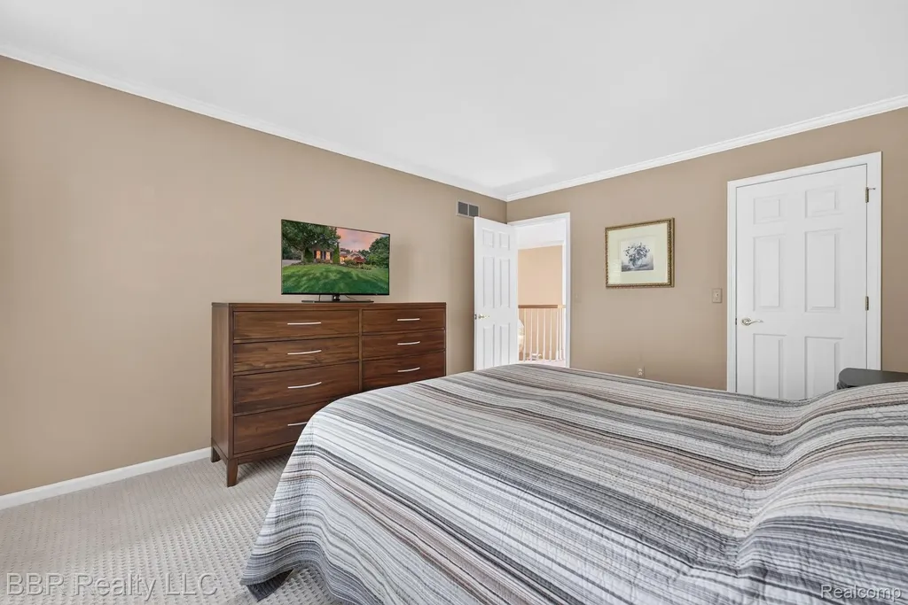 45411 Halston Court Novi City MI 48374