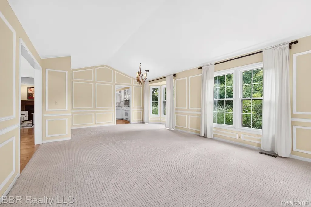 45411 Halston Court Novi City MI 48374