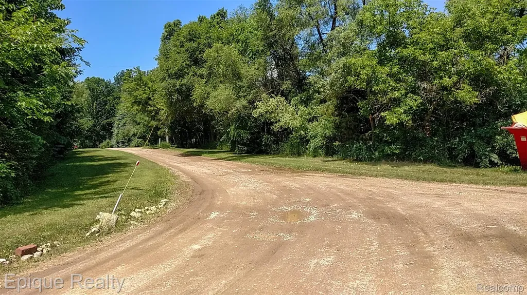 300 W Dewey Road Owosso Charter Township MI 48867