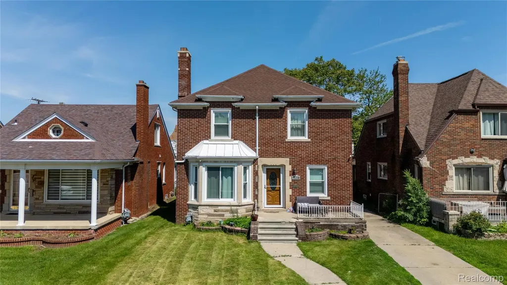 7620 Middlepointe Street Dearborn City MI 48126