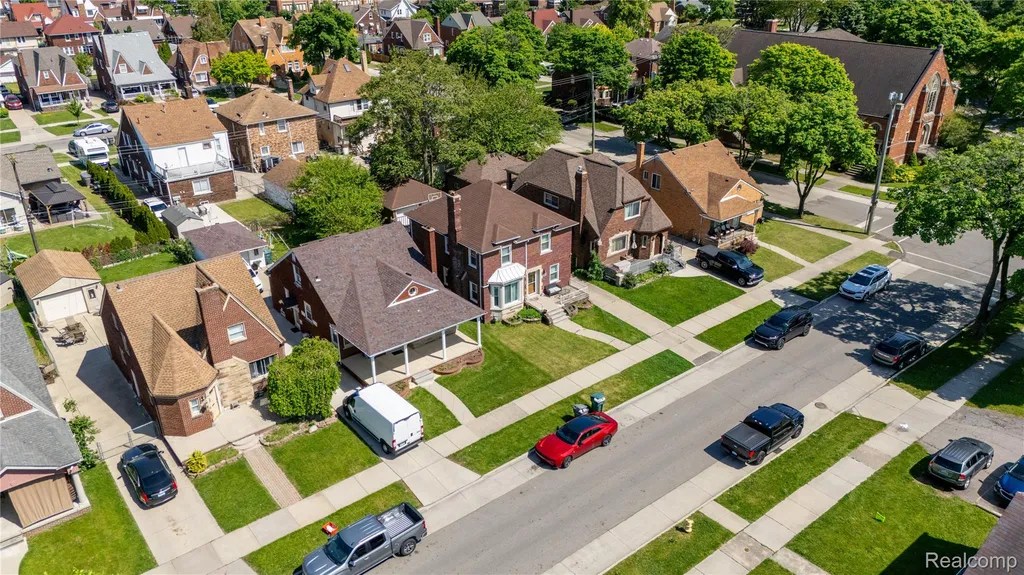 7620 Middlepointe Street Dearborn City MI 48126