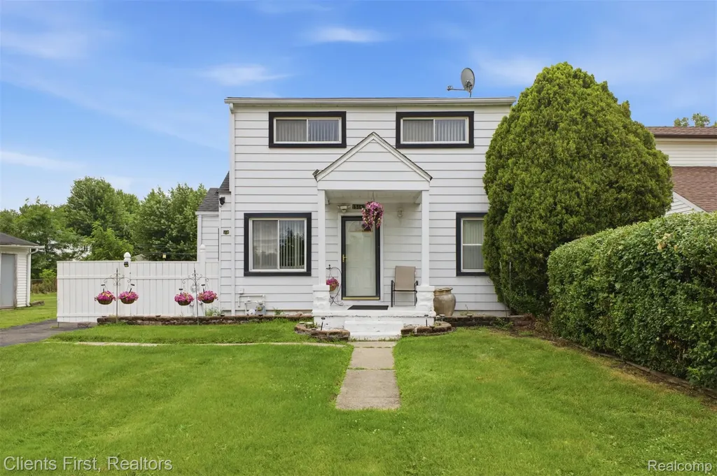 15182 Cooper Street Taylor City MI 48180