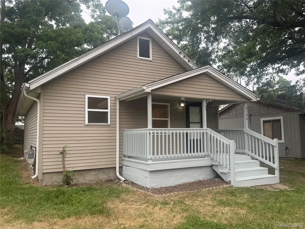 2134 E Mclean Avenue Burton City MI 48529