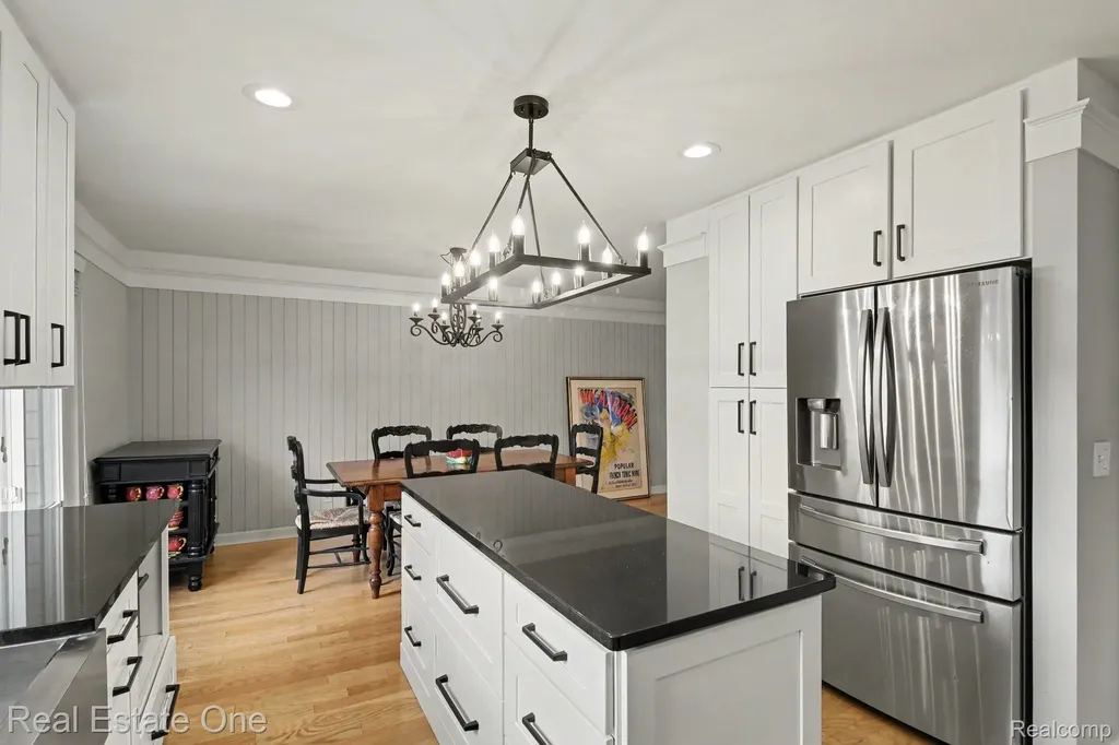 6489 Maple Hills Drive Bloomfield Hills City MI 48301