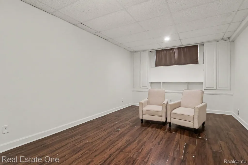 6489 Maple Hills Drive Bloomfield Hills City MI 48301