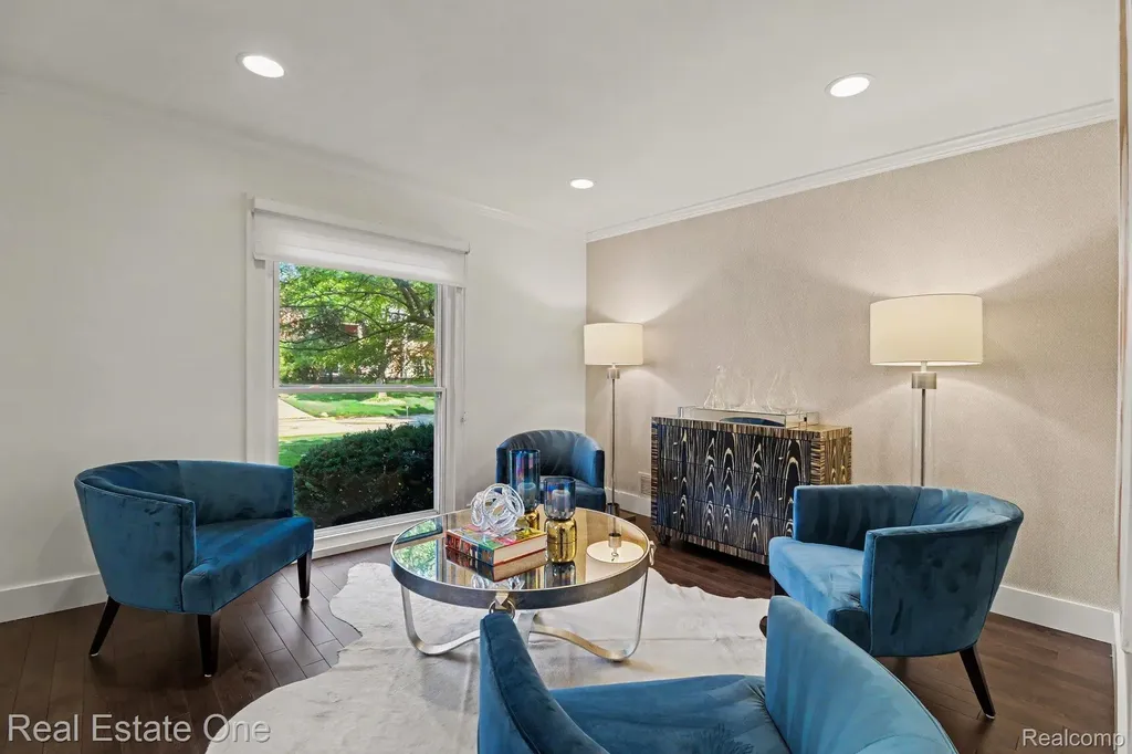5963 Barnstable Court West Bloomfield Charter Township MI 48322