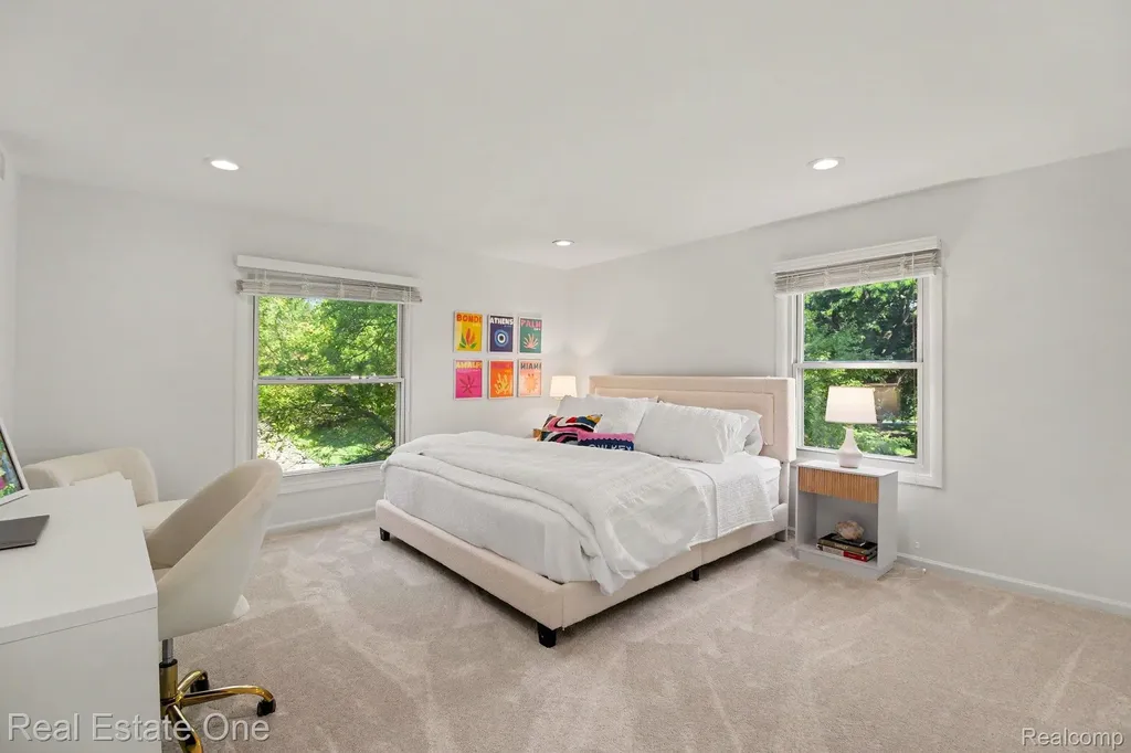 5963 Barnstable Court West Bloomfield Charter Township MI 48322