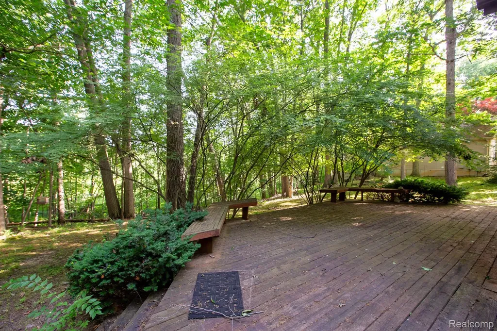 8507 Pineview Lake Drive Argentine Township MI 48451