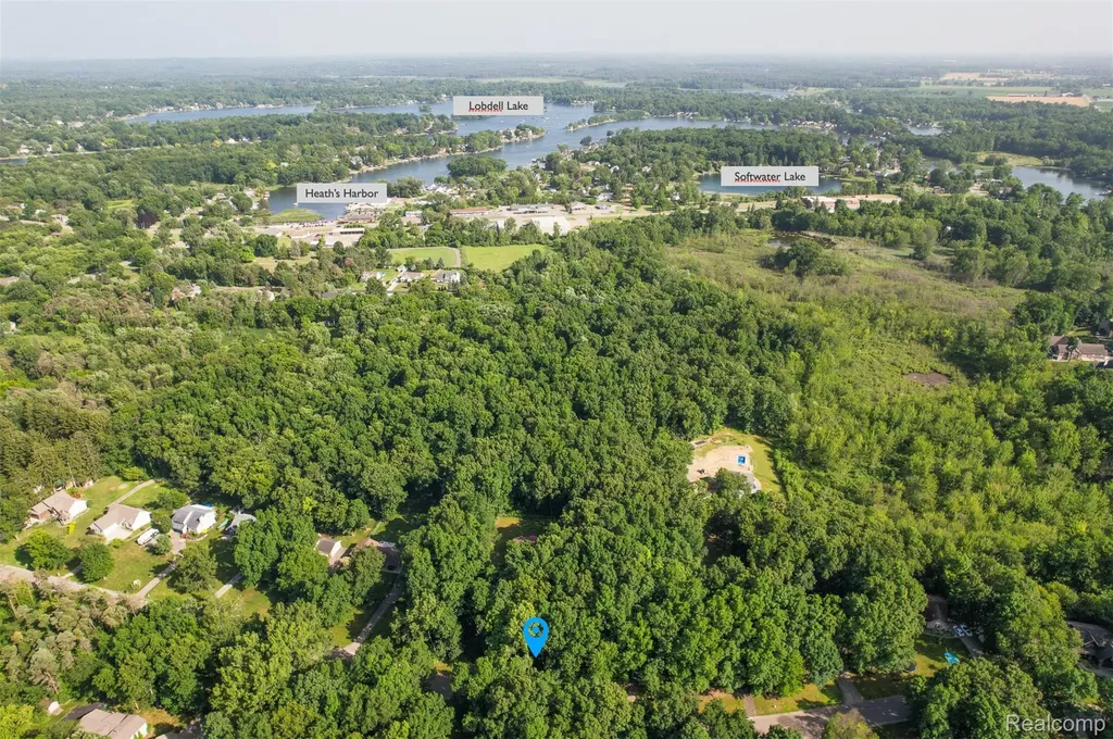 8507 Pineview Lake Drive Argentine Township MI 48451