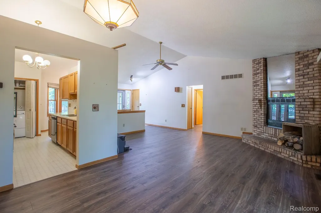 8507 Pineview Lake Drive Argentine Township MI 48451