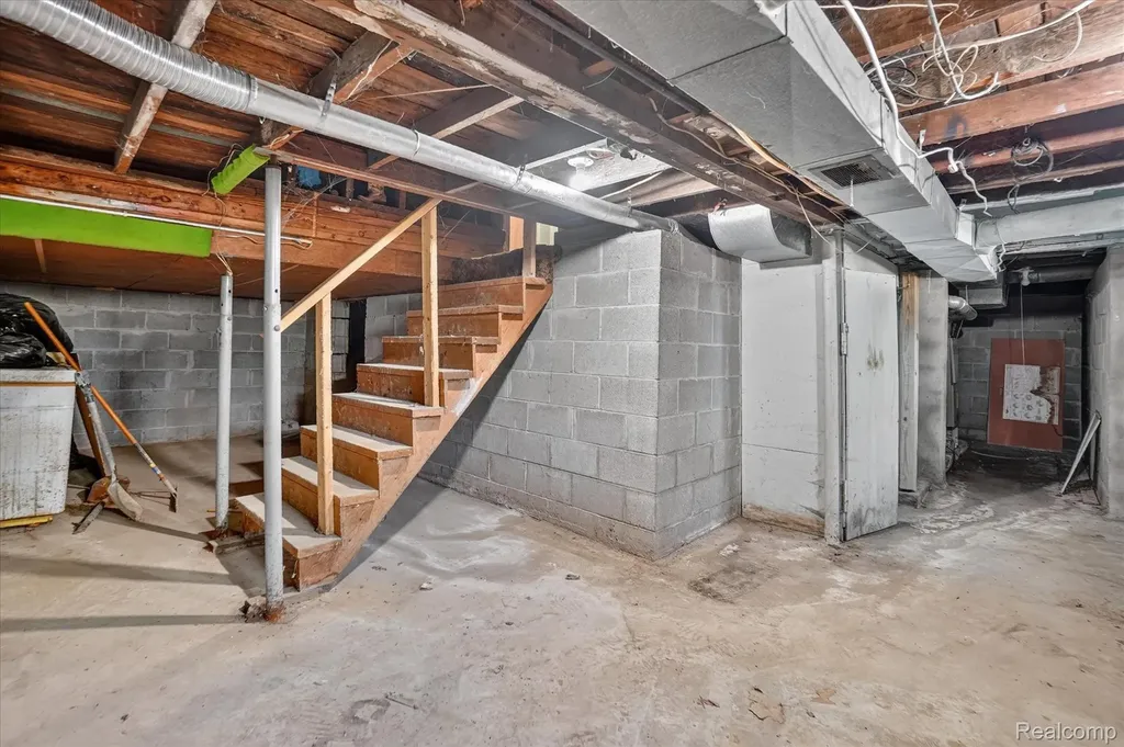 508 Deland Road Flushing City MI 48433