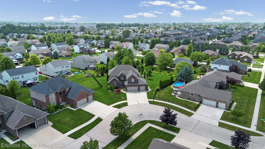 56713 Peach Tree Lane Macomb Township MI 48042