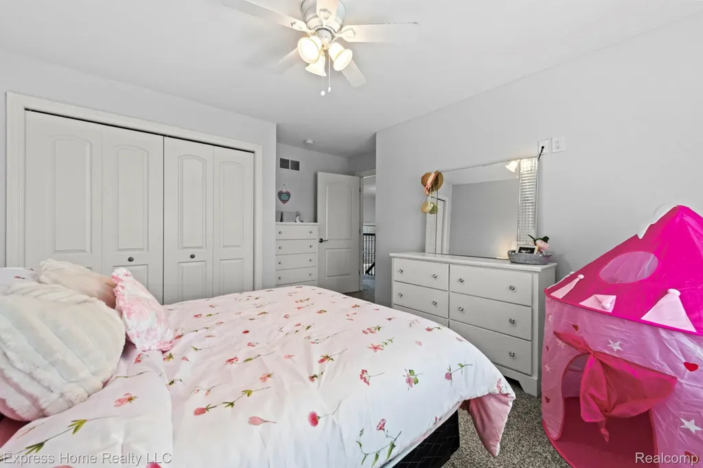 56713 Peach Tree Lane Macomb Township MI 48042