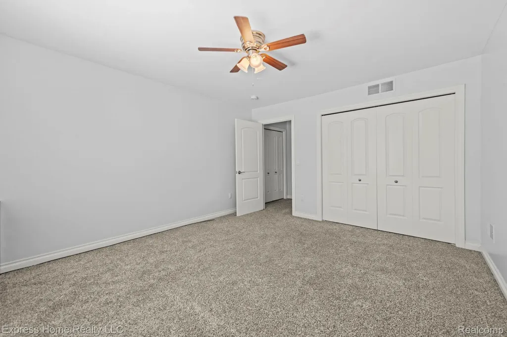 56713 Peach Tree Lane Macomb Township MI 48042