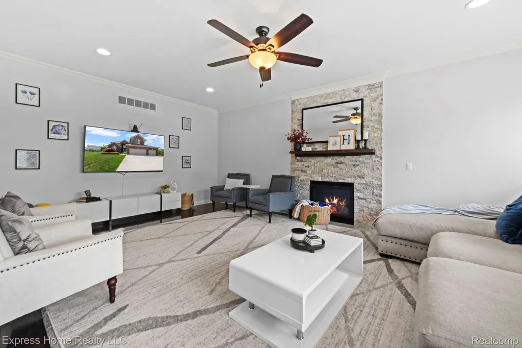 56713 Peach Tree Lane Macomb Township MI 48042