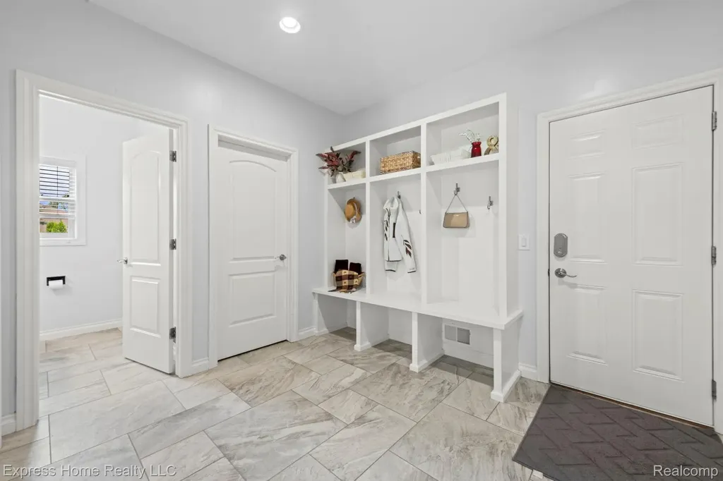 56713 Peach Tree Lane Macomb Township MI 48042