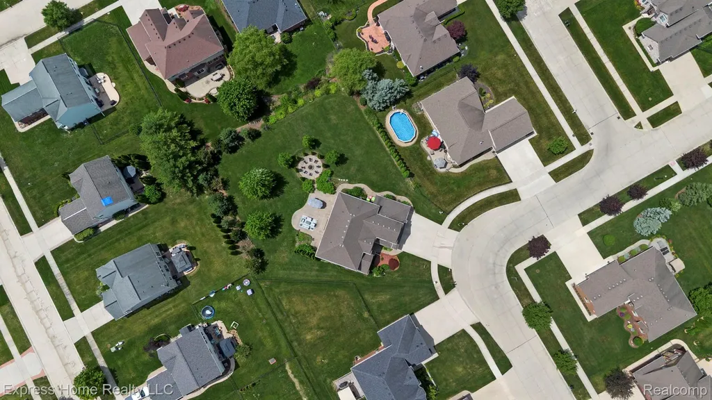 56713 Peach Tree Lane Macomb Township MI 48042