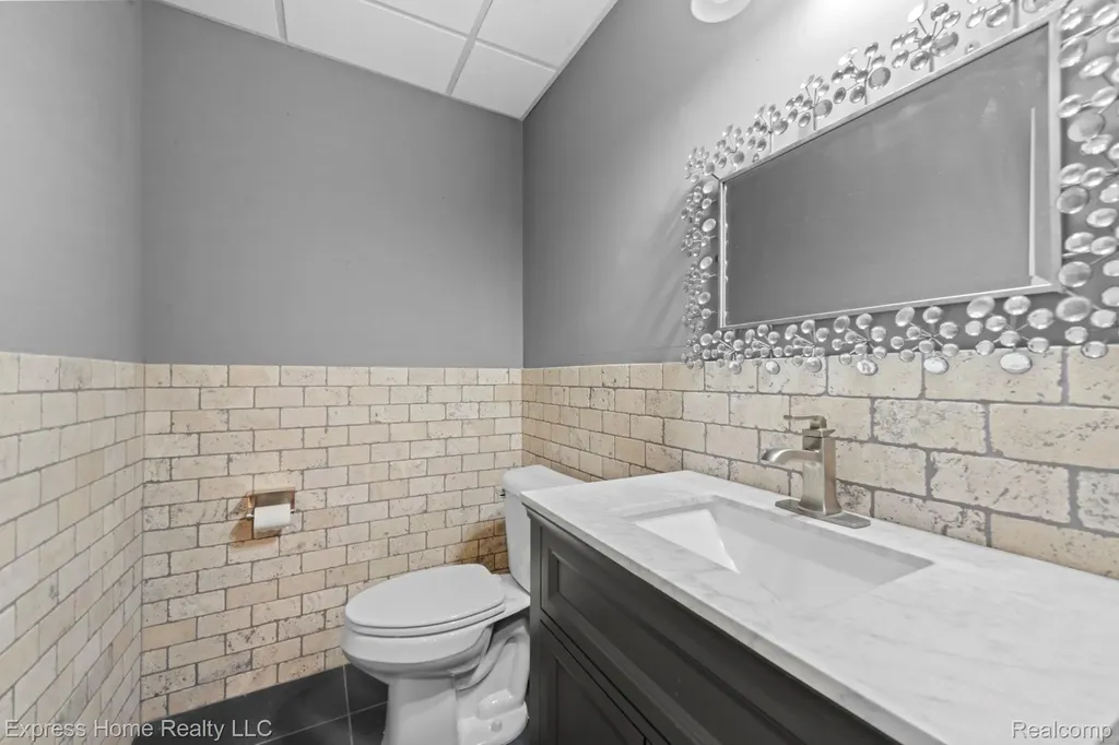 56713 Peach Tree Lane Macomb Township MI 48042