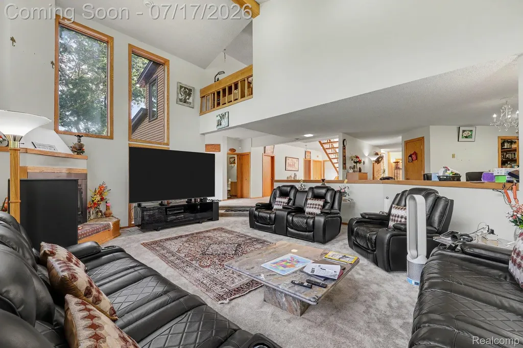 5685 Paint Valley Drive Rochester City MI 48306
