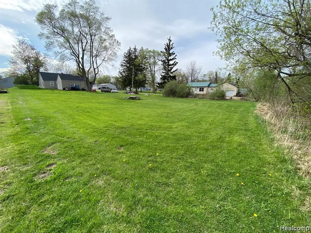 3399 Mckinley Avenue Burton City MI 48529