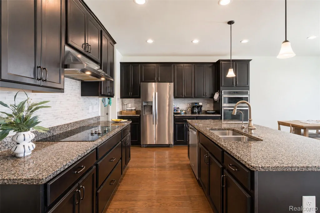 43479 Prospect Lane Novi City MI 48375