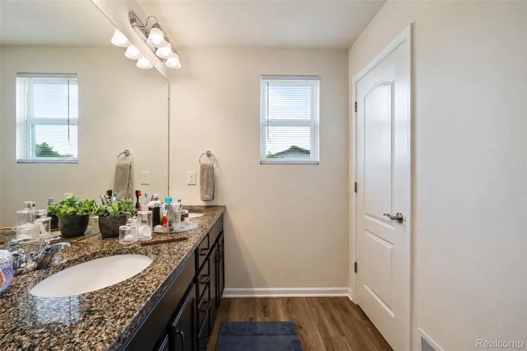 43479 Prospect Lane Novi City MI 48375