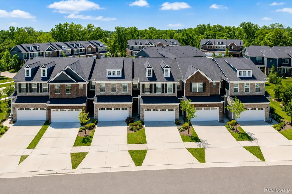 43479 Prospect Lane Novi City MI 48375