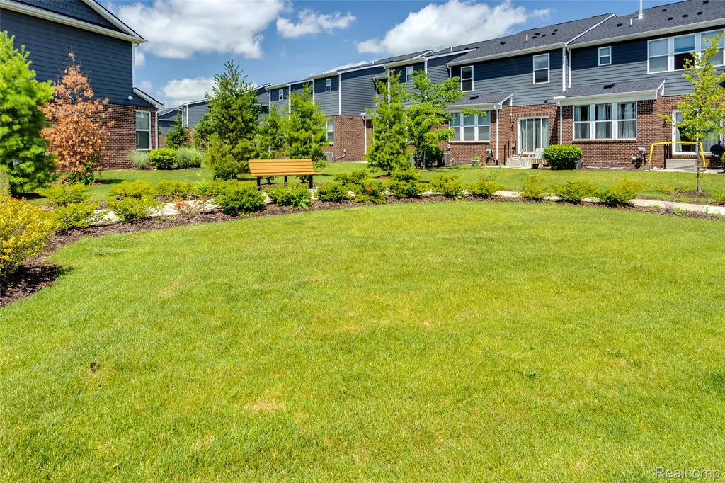 43479 Prospect Lane Novi City MI 48375