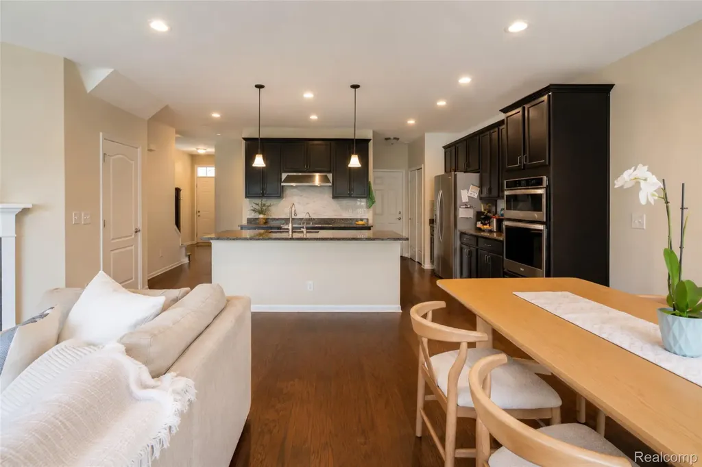 43479 Prospect Lane Novi City MI 48375