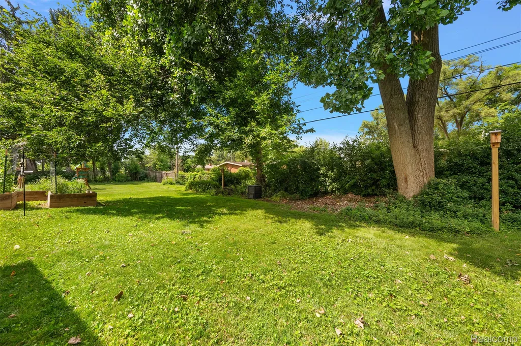 29815 Marshall Street Southfield City MI 48076