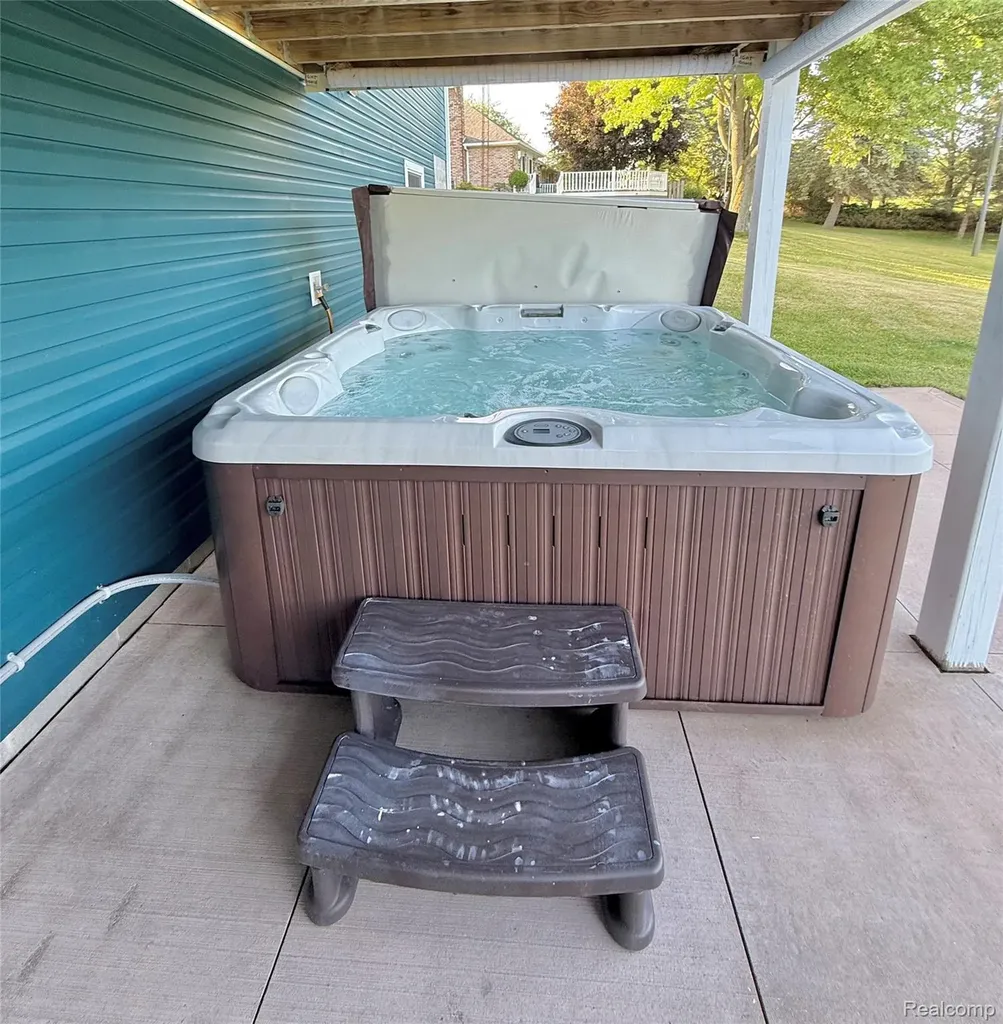 5537 Fairway Lane Lexington Township MI 48450