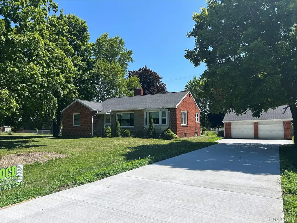 11039 Torrey Road Fenton Charter Township MI 48430