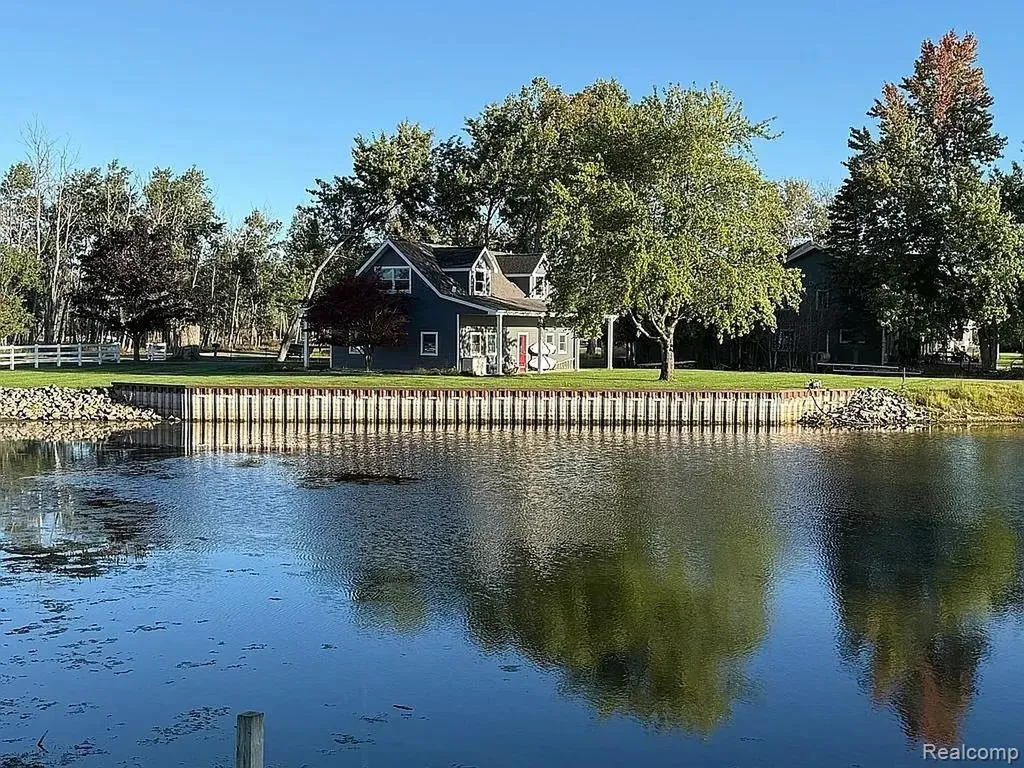 3219 Midway Drive Onekama Township MI 49675