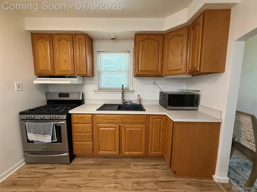 756 Cedarlawn Road Waterford Charter Township MI 48328