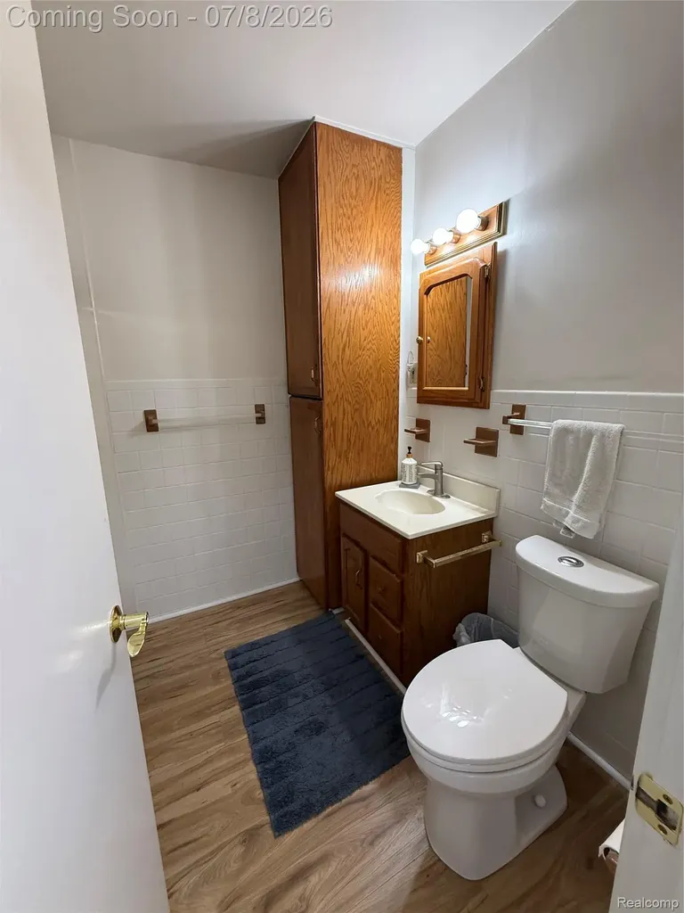 756 Cedarlawn Road Waterford Charter Township MI 48328