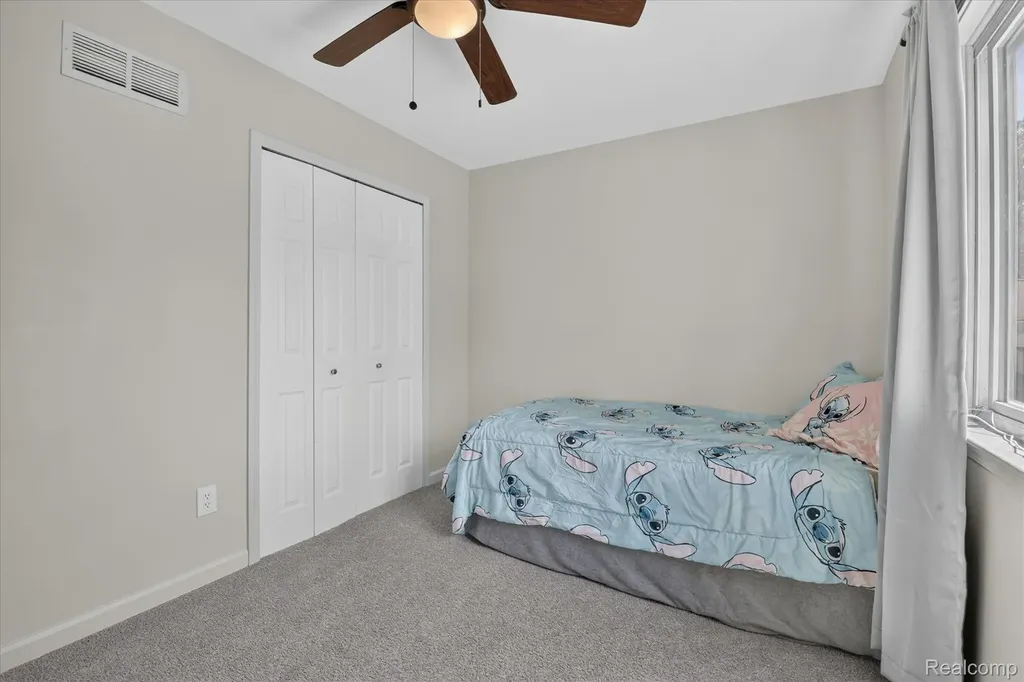 15924 Orchard Street Romulus City MI 48174